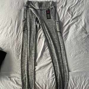 BRAND NEW Pop Fit Leggings